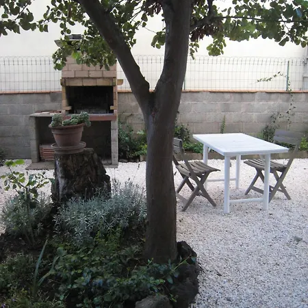 Villa Maison De 4pers Avec Jardinet Et Garage - V0549