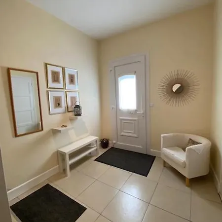 Maison De 4pers Avec Jardinet Et Garage - V0549